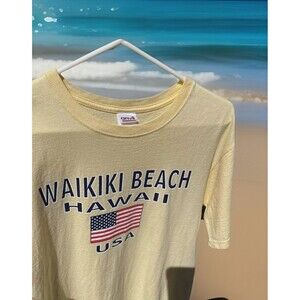 Waikiki Beach Hawaii USA T-Shirt Yellow Short Sleeve Flag Anvil Mens Size Medium